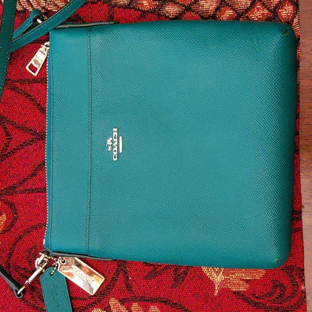COACH Kitt Messenger Crossbody Bag in Crossgrain Leather